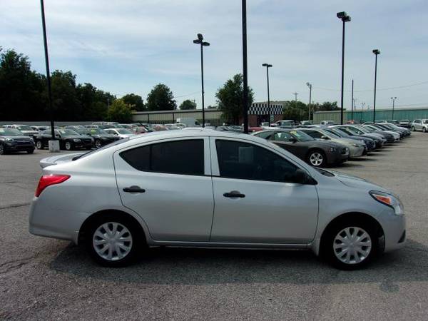 2015 Nissan Versa 4dr Sdn CVT 1.6 S Plus - cars & trucks - by dealer... for sale in Bethany, OK – photo 4