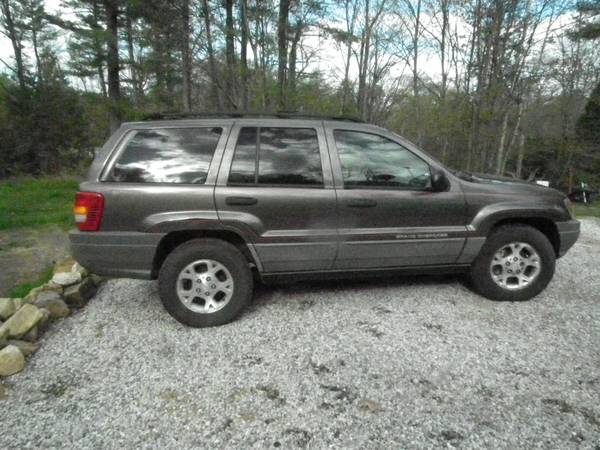 OO jeep laredo loaded grand cherokee cheap jeep! for sale in Epsom, NH – photo 3