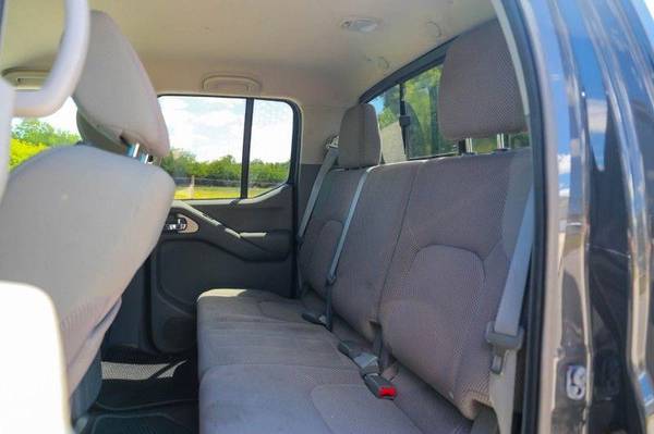 2015 Nissan FRONTIER SV NICE TRUCK COLD AC RUNS GREAT CREW CAB for sale in Sarasota, FL – photo 13