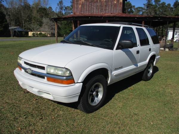 2002 Chevrolet Blazer LS - 96852 Miles - cars & trucks - by dealer -... for sale in Pamplico, SC – photo 2