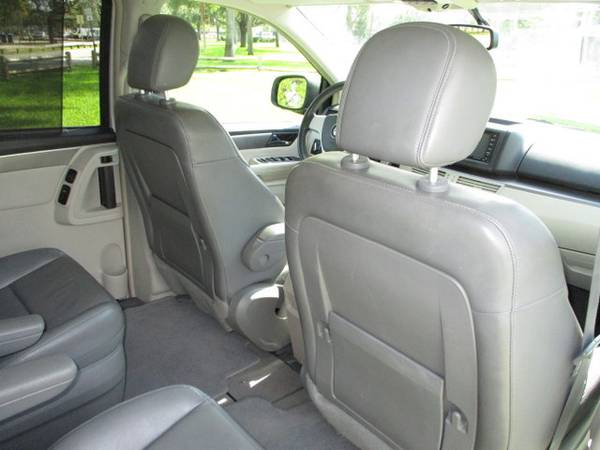 2009 VW Routan SEL Mini Van 40K Low Miles 1-Owner Clean Title DVD Cam for sale in Fort Lauderdale, FL – photo 15