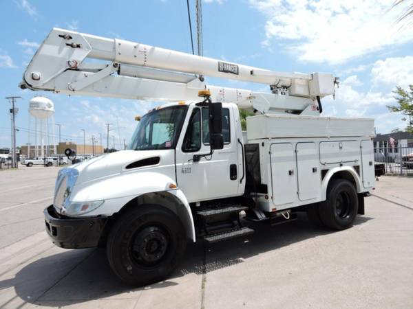 2005 INTERNATIONAL 4300 CRANE TRUCK,UTILITY with for sale in Grand Prairie, TX – photo 7