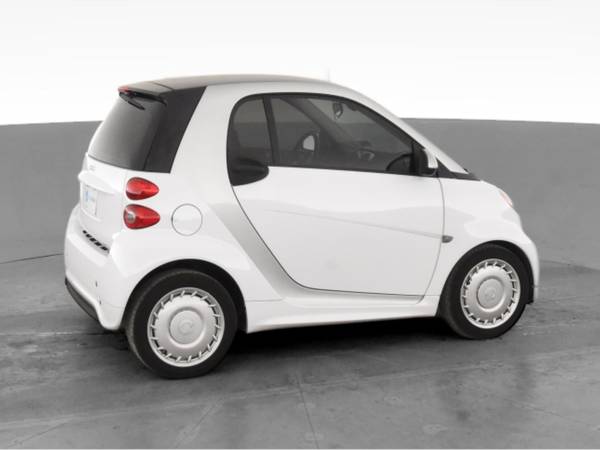 2015 smart fortwo Passion Hatchback Coupe 2D coupe White - FINANCE -... for sale in Pittsburgh, PA – photo 12