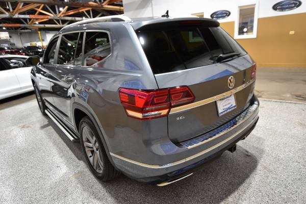 2018 Volkswagen Atlas 3 6L V6 SEL R-Line 4MOTION for sale in Chicago, MI – photo 7