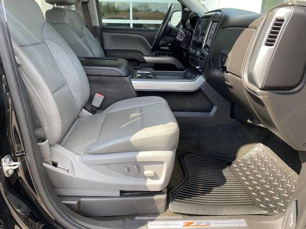 2018 Chevrolet Chevy Silverado 1500 Crew Cab Z71 LTZ Pickup 4D 5 3/4 for sale in Fremont, NE – photo 11