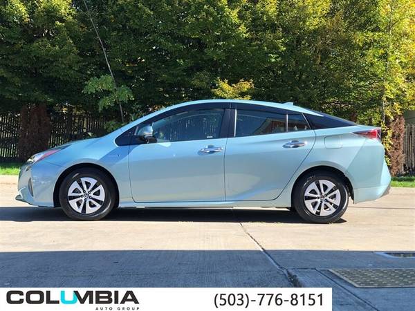 2017 Toyota Prius Two Eco 15k Miles - 2015 2016 2018 for sale in Portland, OR – photo 5