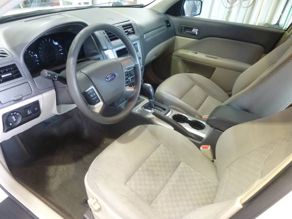 2010 Ford Fusion SE - - by dealer - vehicle automotive for sale in Ringgold, TN – photo 6