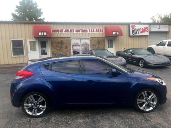 2017 Hyundai Veloster Base 6MT -EASY FINANCING AVAILABLE - cars &... for sale in Mount Juliet, TN – photo 5