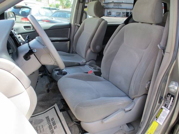 2005 Toyota Sienna ONE-OWNER LOW MILES - - by for sale in San Mateo, CA – photo 9