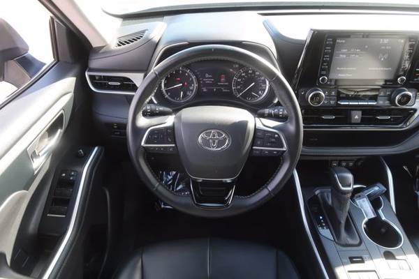 2020 Toyota Highlander XLE - First Time Buyer Programs! Ask Today! for sale in Peoria, AZ – photo 10