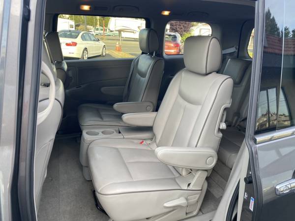 2015 *Nissan* *Quest* * LEATHER * REAR DVD - cars & trucks - by... for sale in Auburn, WA – photo 11