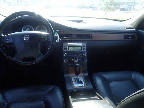 2009 Volvo S80 T6 - cars & trucks - by dealer - vehicle automotive... for sale in Indianapolis, IN – photo 3
