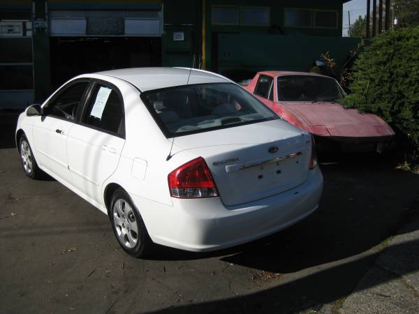 2008 KIA SPECTRA AUTOMATIC LOW MILES NON SMOKER - cars & trucks - by... for sale in Seattle, WA – photo 6