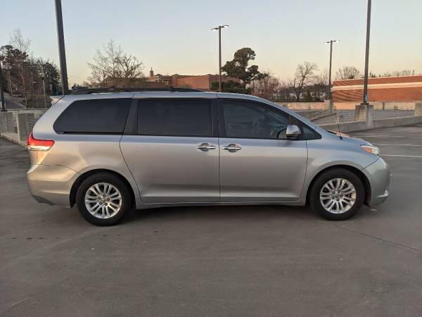 2013 Toyota Sienna XLE 8 Passenger 4dr Mini Van van Silver Sky for sale in Fayetteville, MO – photo 2