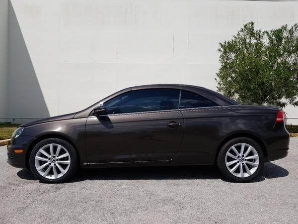 2012 Volkswagen Eos HARD TOP CONVERTIBLE/WITH SUNROOF~CLEAN CARFAX~... for sale in Sarasota, FL – photo 9