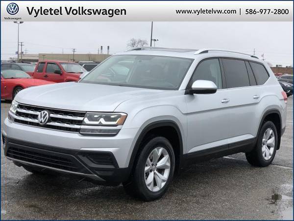 2018 Volkswagen Atlas SUV 3.6L V6 Launch Edition FWD *Ltd - cars &... for sale in Sterling Heights, MI – photo 5