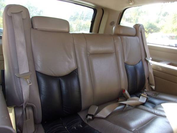 2005 Chevy Suburban LS Seats-9, 301k Miles, Black/Tan, Very Clean!!... for sale in Franklin, VT – photo 14