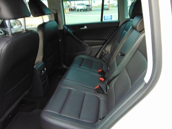 2012 Volkswagen Tiguan 2WD 4dr Auto SE - cars & trucks - by dealer -... for sale in Roseville, CA – photo 10