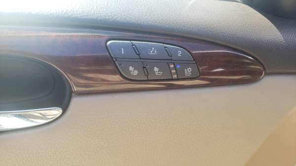 2008 Buick Lucerne - cars & trucks - by owner - vehicle automotive... for sale in Cincinnati, OH – photo 3