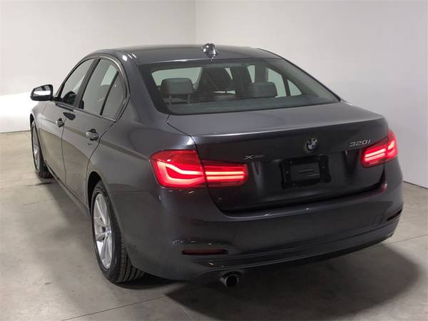 2018 BMW 3 Series 320i xDrive - - by dealer - vehicle for sale in Buffalo, NY – photo 5