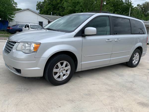 2010 Chrysler Town & Country Touring (3rd Row Seat) for sale in San Antonio, TX – photo 2