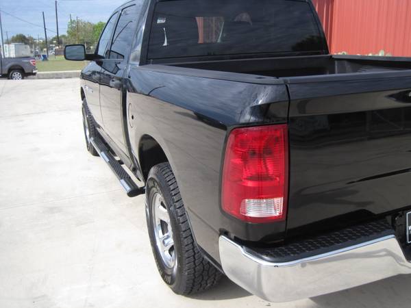 2012 Ram 1500 Crew Cab 4x4 - LOW MILES !!! for sale in New Braunfels, TX – photo 17