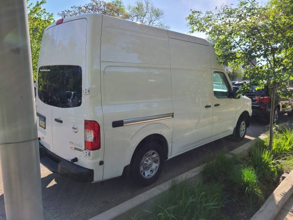 Low mileage work van for sale in Philadelphia, PA – photo 2