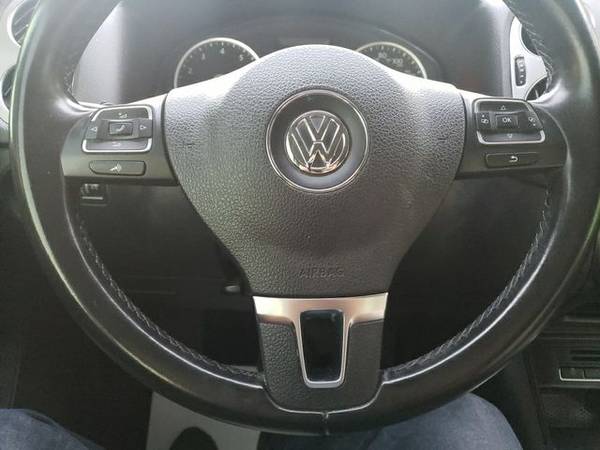 * * * 2017 Volkswagen Tiguan 2.0T S Sport Utility 4D * * * - cars &... for sale in Saint George, UT – photo 19