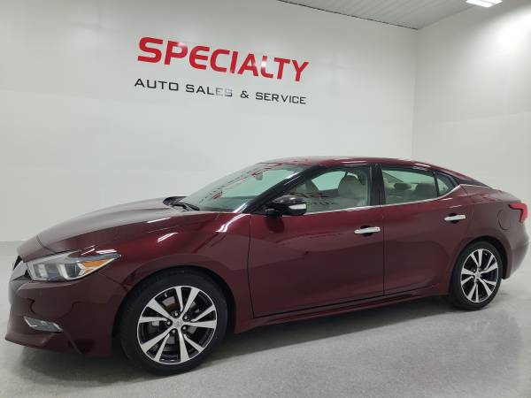 2017 Nissan Maxima 3 5 SV! Nav! Heated Seats! Backup Cam! Remote for sale in Suamico, WI – photo 2