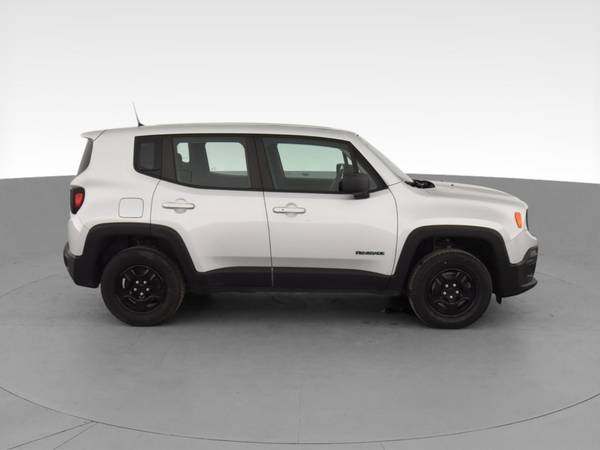 2016 Jeep Renegade Sport SUV 4D suv Silver - FINANCE ONLINE - cars &... for sale in Monterey, CA – photo 13
