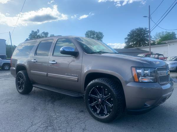 2013 Chevy Suburban LT 4x4 - Loaded - New Wheels & Tires - NC Vehicle for sale in Stokesdale, SC – photo 3