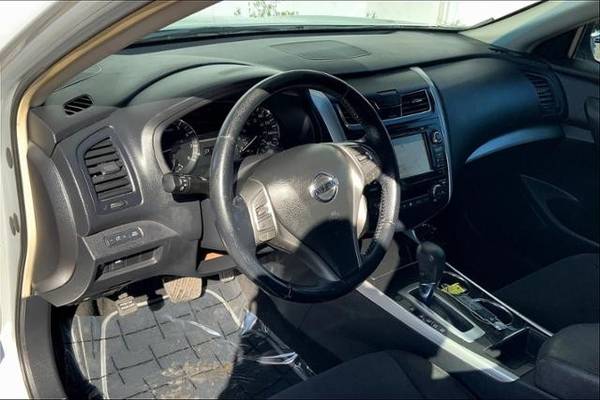 2013 Nissan Altima 4dr Sdn I4 2 5 SV Sedan - - by for sale in Eugene, OR – photo 13