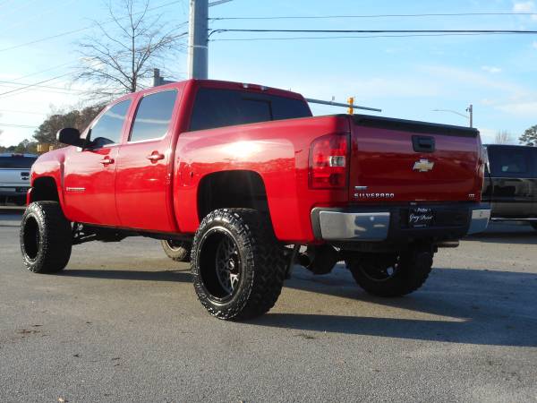 SILVERADO LIFTED LTZ - - by dealer - vehicle for sale in Winterville, NC – photo 7