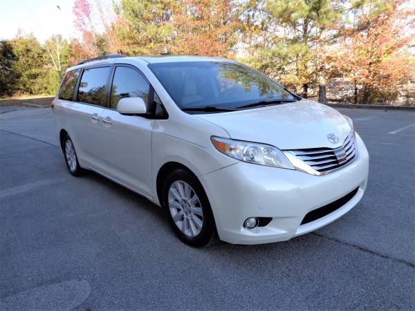 2012 Toyota Sienna Limited - cars & trucks - by dealer - vehicle... for sale in Fort Oglethorpe, TN – photo 3