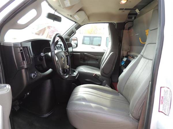 2019 Chevrolet Express 2500 Cargo Work Van! ONE OWNER! LIKE NEW! for sale in White House, AL – photo 20