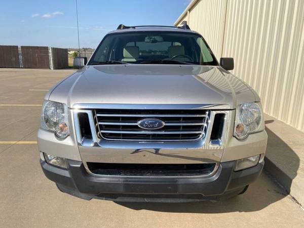 2008 Ford Explorer Sport Trac // ALL WHEEL DRIVE // CELAN CARFAX for sale in Clearwater, KS – photo 8