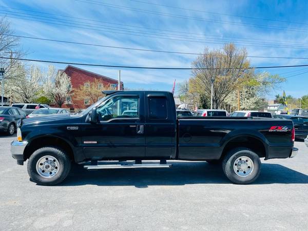 2004 Ford F250 Super Duty 8ft Bed 4D 4x4 Low Mileage Mint Condition for sale in Halltown, WV – photo 4