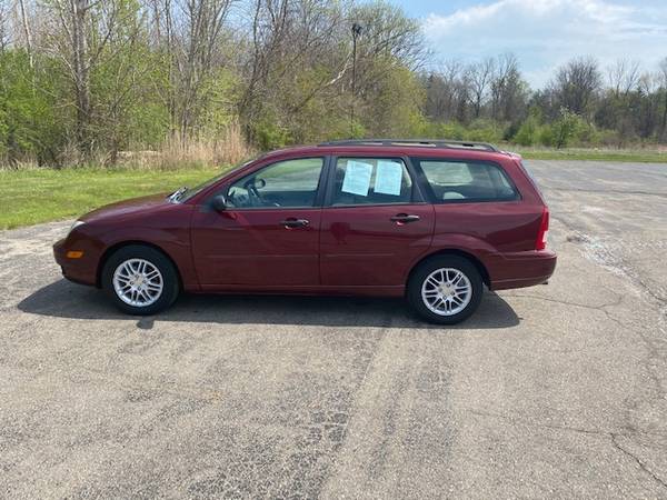 2006 Ford Focus Wagon ZXW SE - - by dealer - vehicle for sale in Grand Blanc, MI – photo 8
