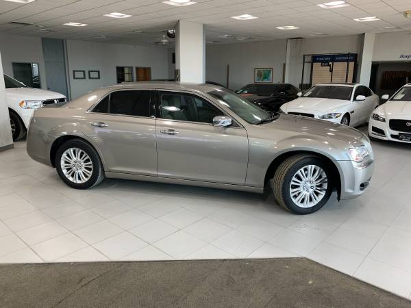2014 Chrysler 300 C - - by dealer - vehicle automotive for sale in Springfield, IL – photo 8