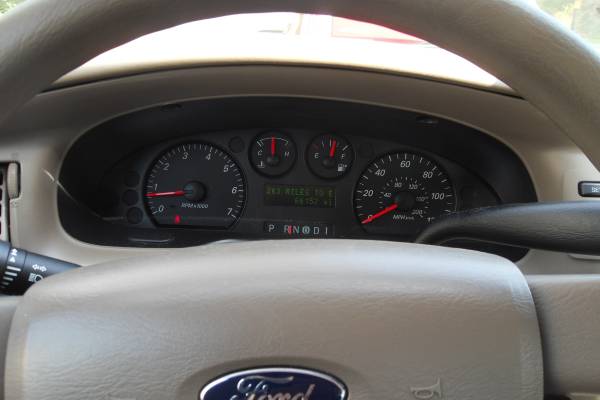 2004 Ford Taurus Crazy Low 66k Miles ! Nicest Around - cars & for sale in Cincinnati, IN – photo 9