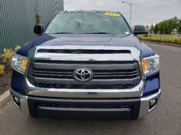 2014 Toyota Tundra 4WD 4x4 Truck CrewMax 5.7L V8 6-Spd AT SR5 Crew... for sale in Salem, OR – photo 2