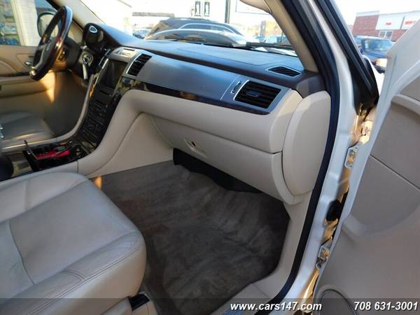 2009 Cadillac Escalade - - by dealer - vehicle for sale in Midlothian, IL – photo 15