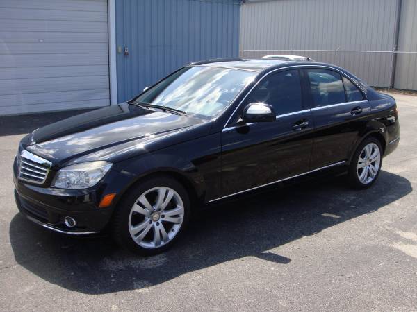 2008 Mercedes C300 w/ Luxury Package only 119k mile Pristine Condition for sale in Jeffersonville, KY