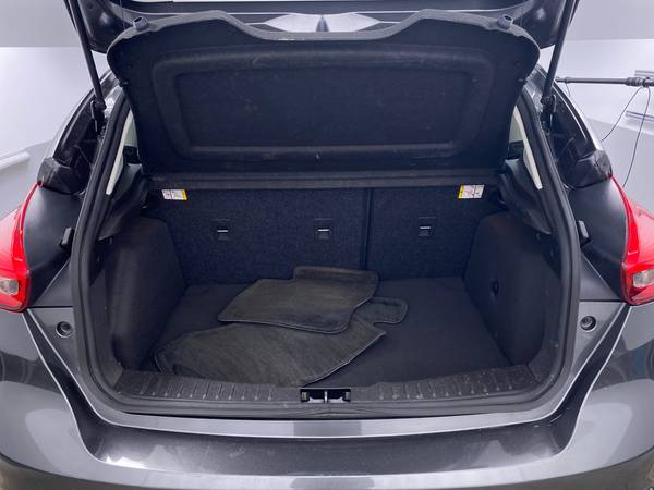 2017 Ford Focus SE Hatchback 4D hatchback Gray - FINANCE ONLINE -... for sale in Charleston, SC – photo 23