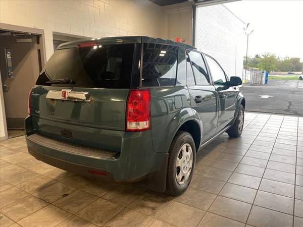 2007 Saturn Vue Base - SUV - - by dealer - vehicle for sale in Waterford, MI – photo 4