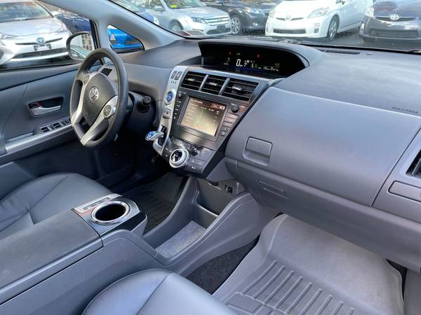 2012 Toyota Prius v hybrid pkg5 tech pkg fully loaded 104k 45mpg -... for sale in Walpole, RI – photo 22