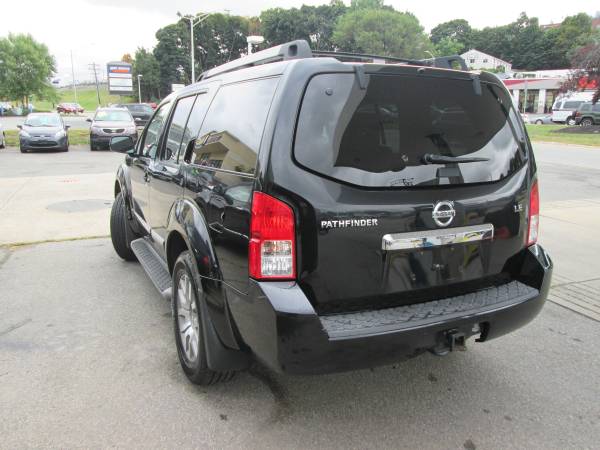 2012 Nissan Pathfinder LE 4x4 ** 144,745 Miles for sale in Peabody, MA – photo 4