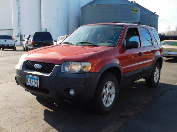 2007 FORD ESCAPE XLT V6 AUTO LOADED 157K $3995 - cars & trucks - by... for sale in Rush City, MN – photo 4