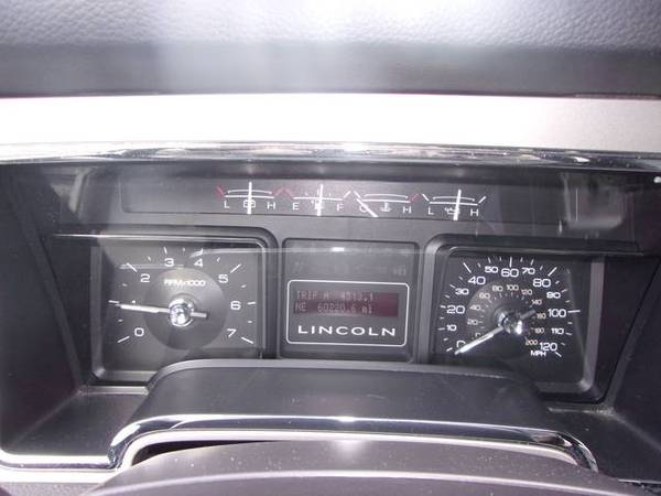 2009 LINCOLN NAVIGATOR 4X4 - cars & trucks - by dealer - vehicle... for sale in Vestal, NY – photo 13