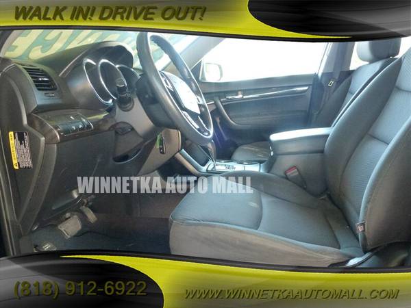 2013 KIA SORENTO I SEE YOU LOOKING AT ME! TAKE ME HOME TODAY! for sale in Winnetka, CA – photo 6